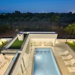 别墅 Elena With Two Pools And *