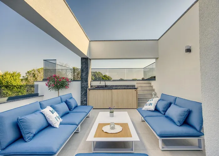 Villa Elena With Two Pools And Zaton (Zadar)