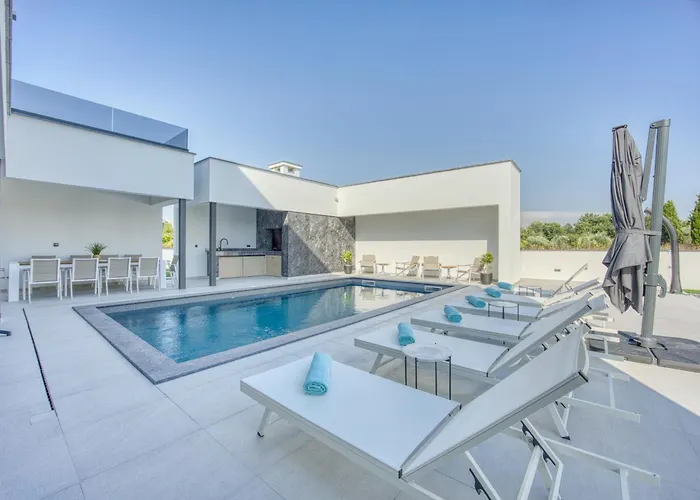 Elena With Two Pools And *