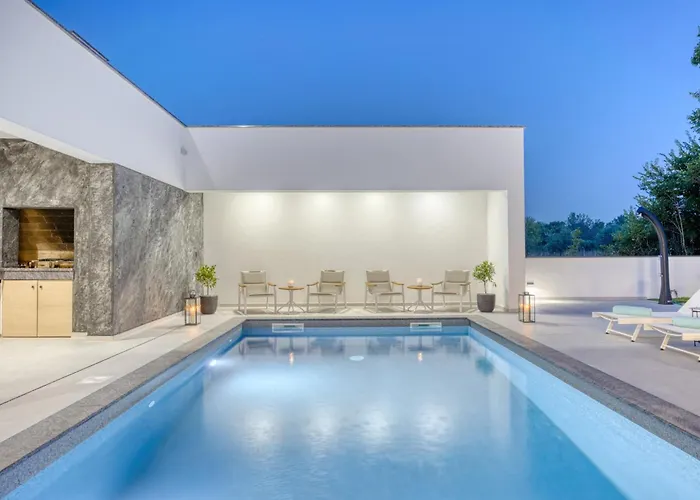 Elena With Two Pools And * Zaton (Zadar)