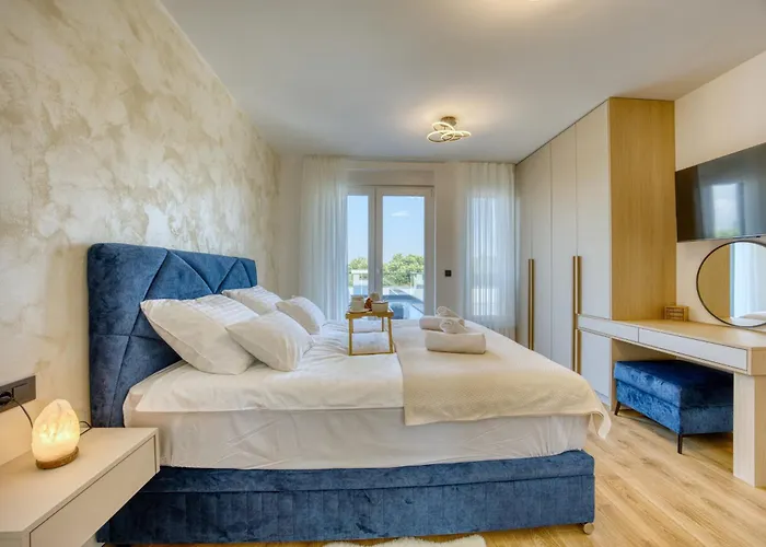 Elena With Two Pools And *