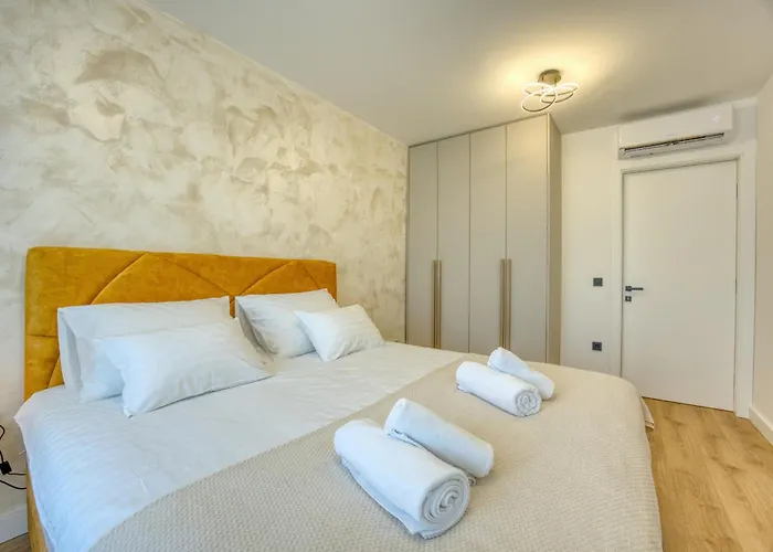 Elena With Two Pools And Villa