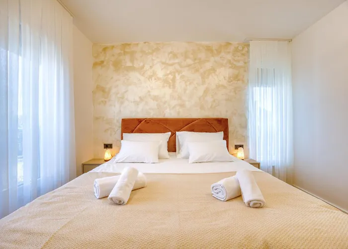 Villa Elena With Two Pools And Zaton (Zadar)