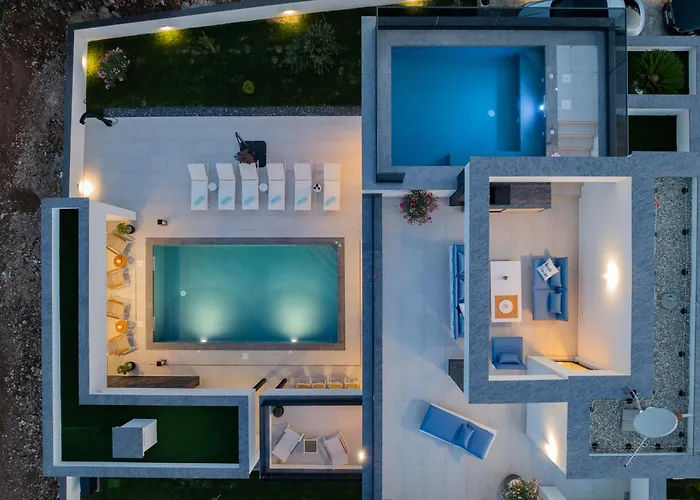 Elena With Two Pools And * Zaton (Zadar)